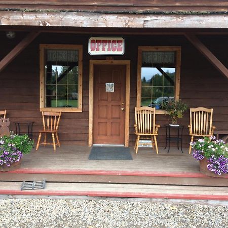 Hotel Wells Gray Guest Ranch Clearwater Exterior foto