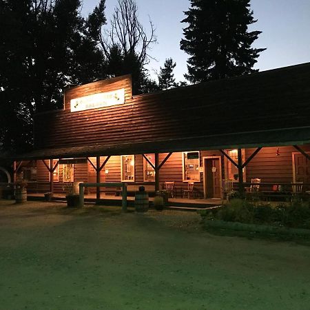 Hotel Wells Gray Guest Ranch Clearwater Exterior foto