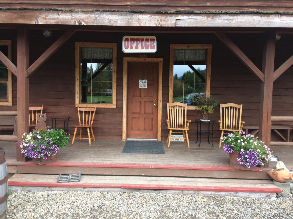 Hotel Wells Gray Guest Ranch Clearwater Exterior foto