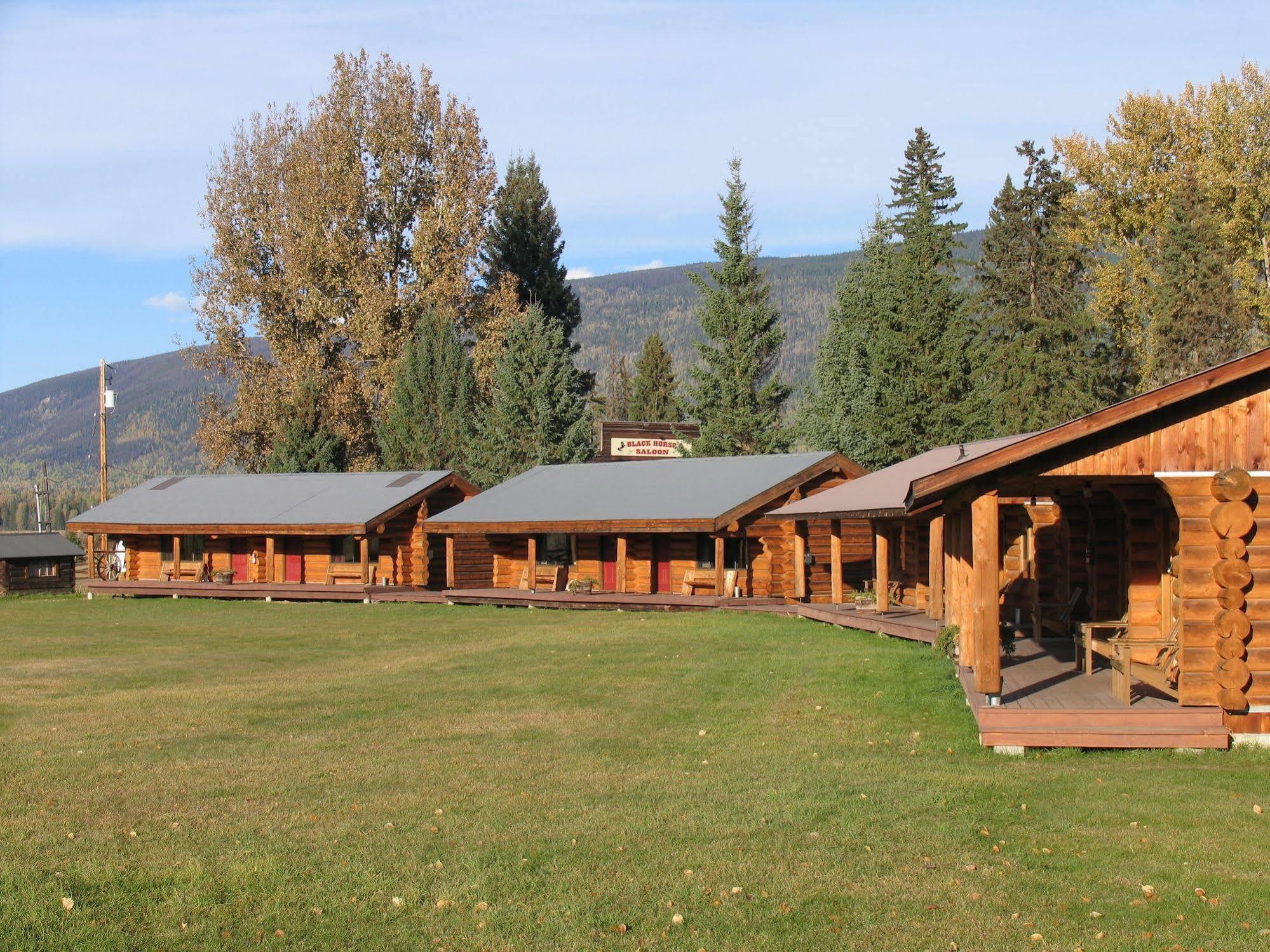 Hotel Wells Gray Guest Ranch Clearwater Exterior foto