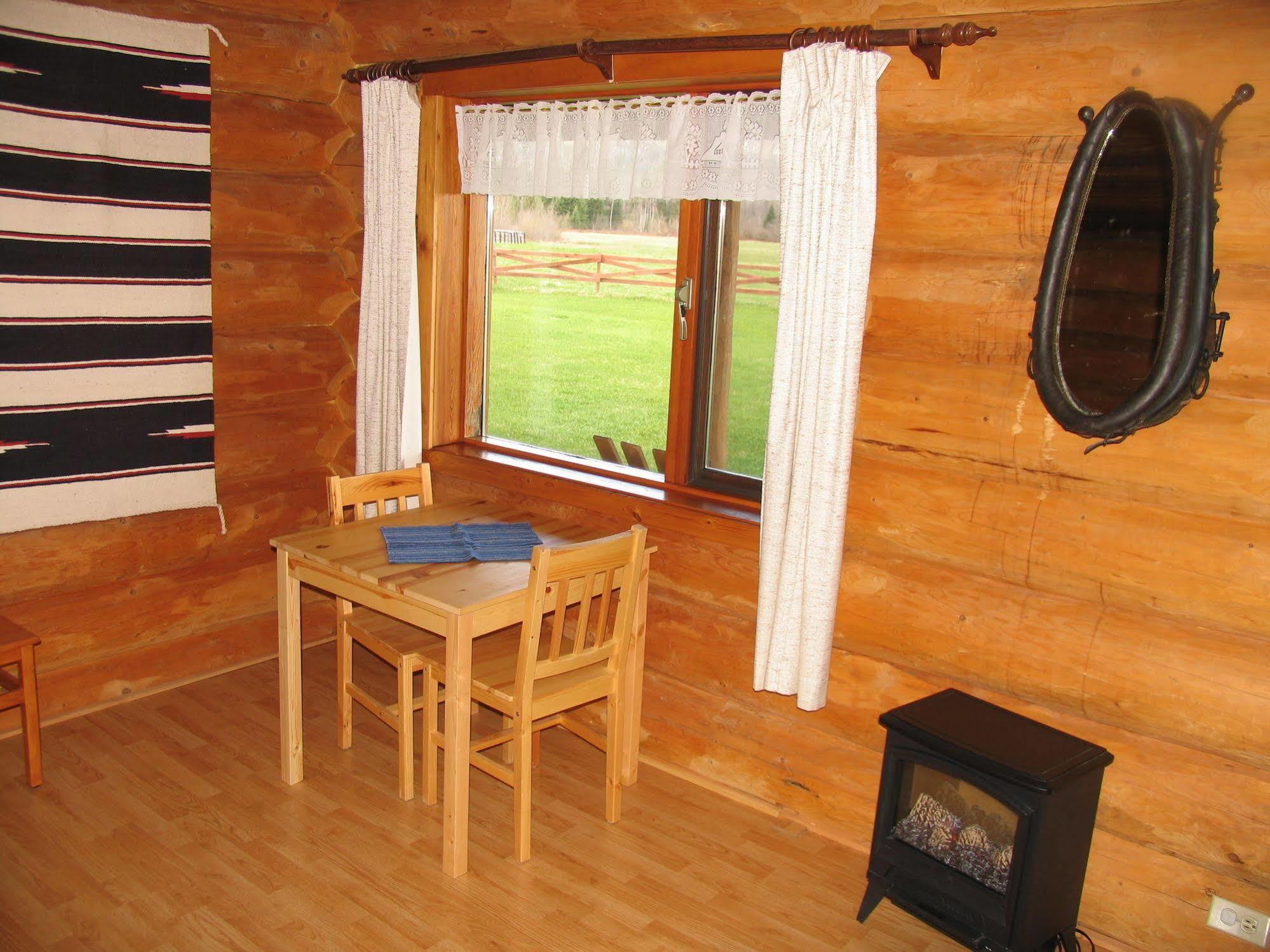 Hotel Wells Gray Guest Ranch Clearwater Exterior foto
