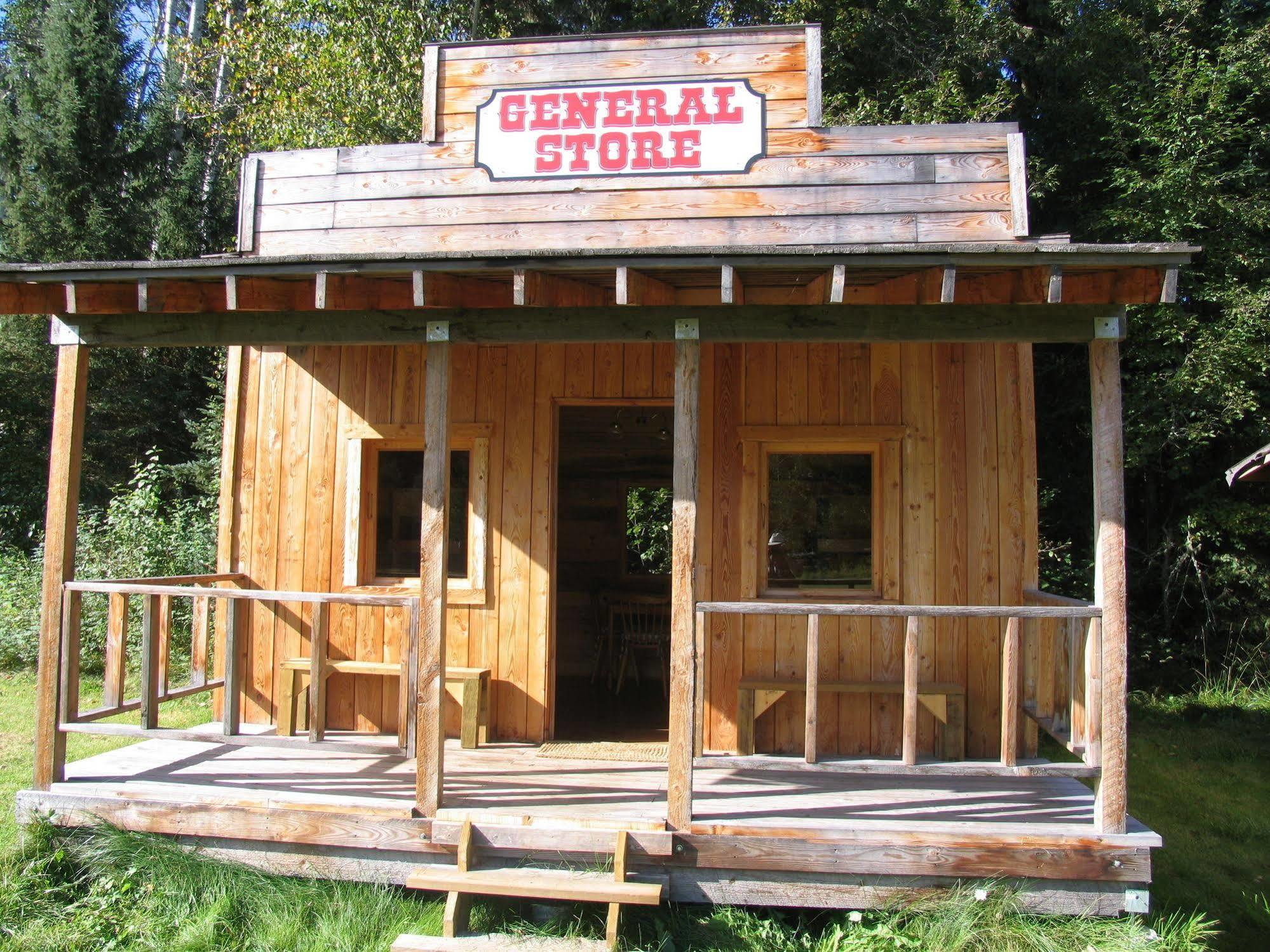 Hotel Wells Gray Guest Ranch Clearwater Exterior foto